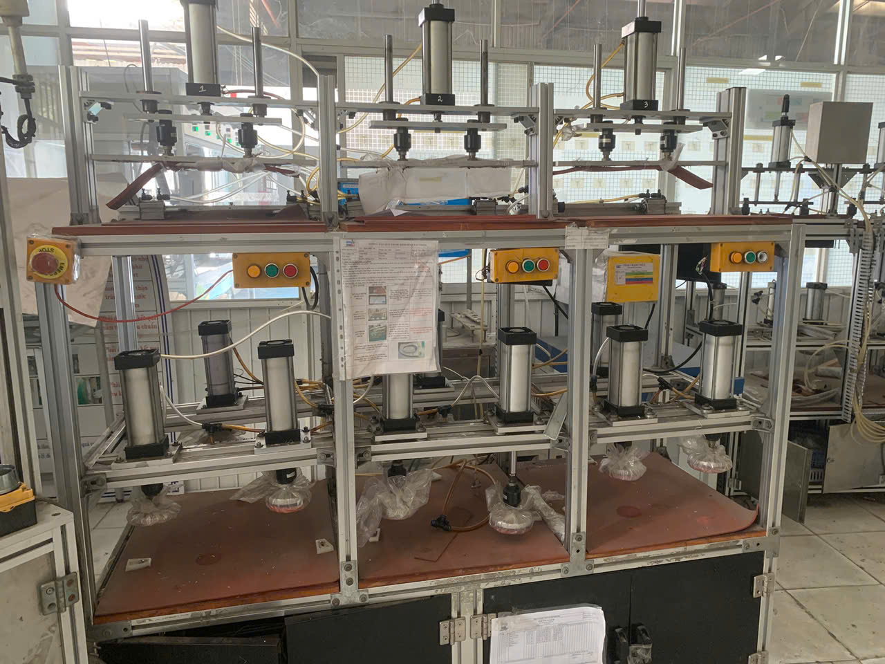 Leakage testing machine 2.jpg